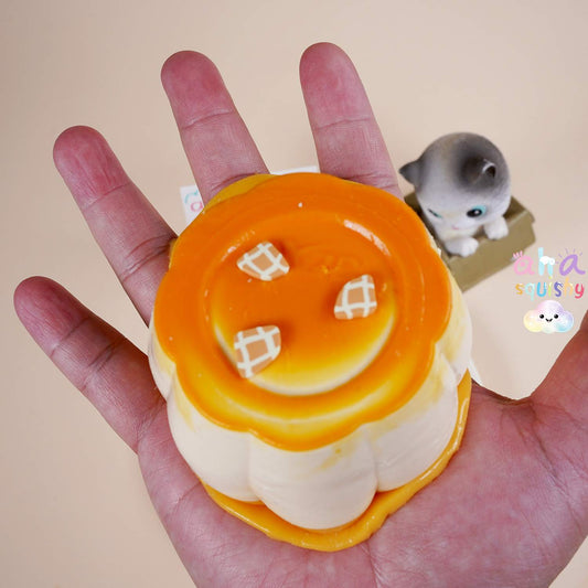Caramel-pudding-squishy-stress-relief-toy