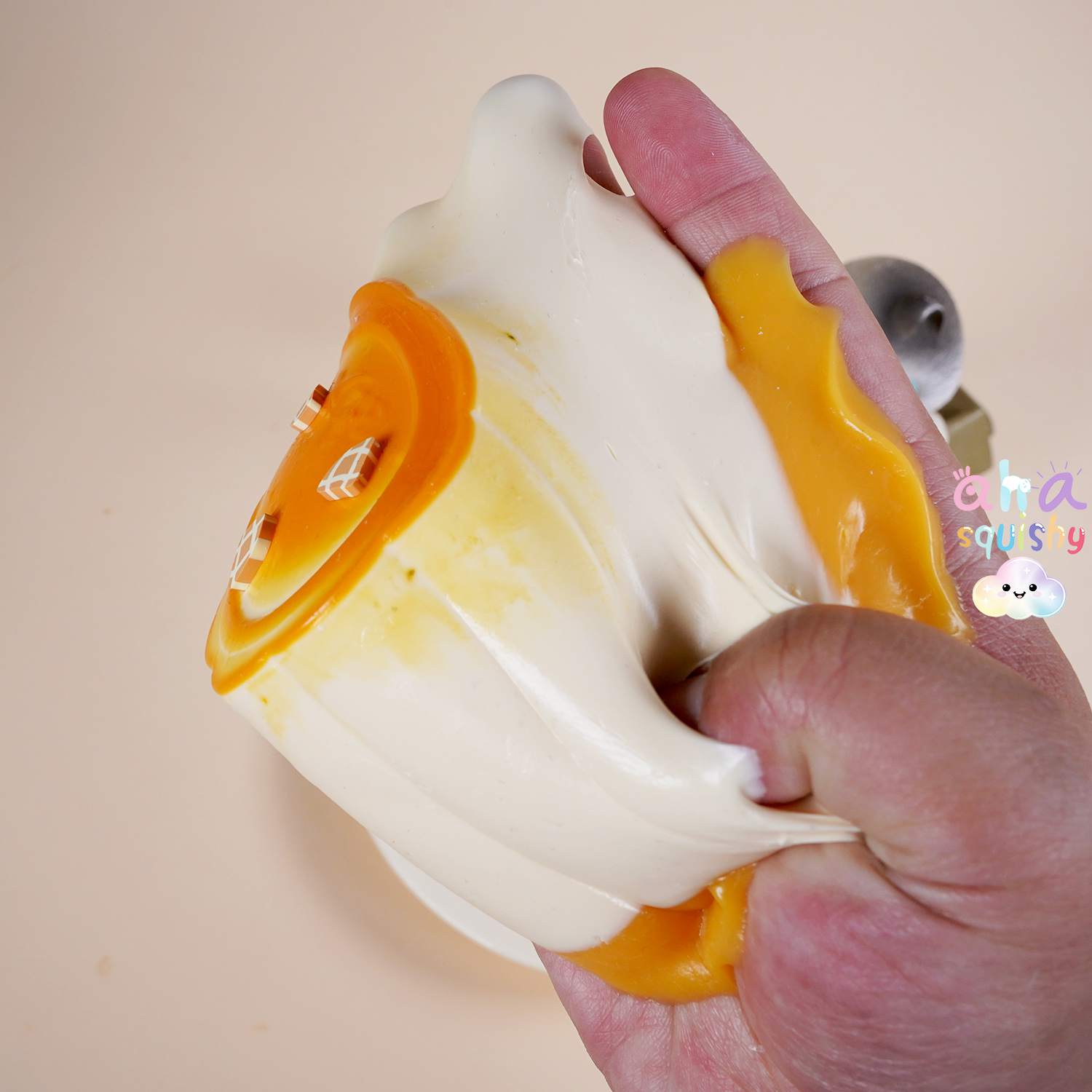 Caramel-pudding-squishy-stress-relief-toy